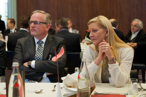  Entscheider aus Industrie und Wohnungswirtschaft trafen sich zum 4. BundesBauBlatt Gipfel in Berlin  