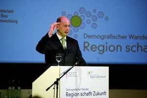  Minister Tiefensee auf dem zweiten Demografiekonvent am 6. November 2008 in Heringsdorf 