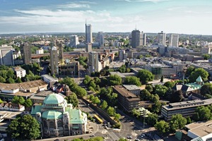  Blick über die Alte Synagoge auf die Essener Innenstadt 