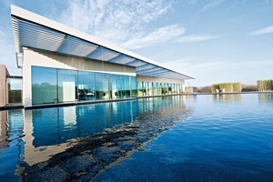  Wasserlandschaft auf dem Dach, dank Foamglas-Kompaktdach kein Gefährdungspotenzial 