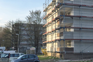  Bei der Sanierung des Allbau-Quartiers Mitzmannweg / Schölerpad in Essen-Bochold wurden Schäden an den Betonbrüstungen der Balkone festgestellt 