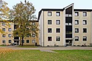  Baujahr 1982: Die ­beiden Wohngebäude in Kaufering vor der energetischen Optimierung mit mineralischem Alt-Dämm­system 