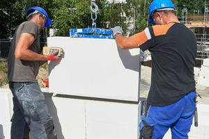  Großformatige Planelemente bieten Mehrfachnutzen beim kostengünstigen Wohnungsbau 