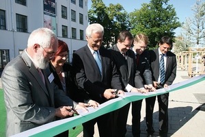  Übergabe von „Stadtplatz Grüne Mitte“ und „Service-Wohnen der AWO“ am 25. Mai 2011 