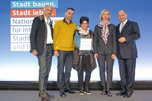  Preisverleihung in Berlin (v.l.): Matthias Schmidt, Stefan Rink, Carola Busse, Antje Osterwold und Staatssekretär Rainer Bomba 