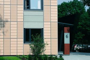  <strong>Sanierung eines Wohngebäudes in Bonn: </strong>Eingangsgestaltung<br /> 